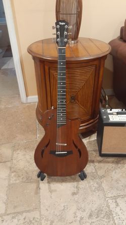 Taylor T5z Mahogany hollow body electric