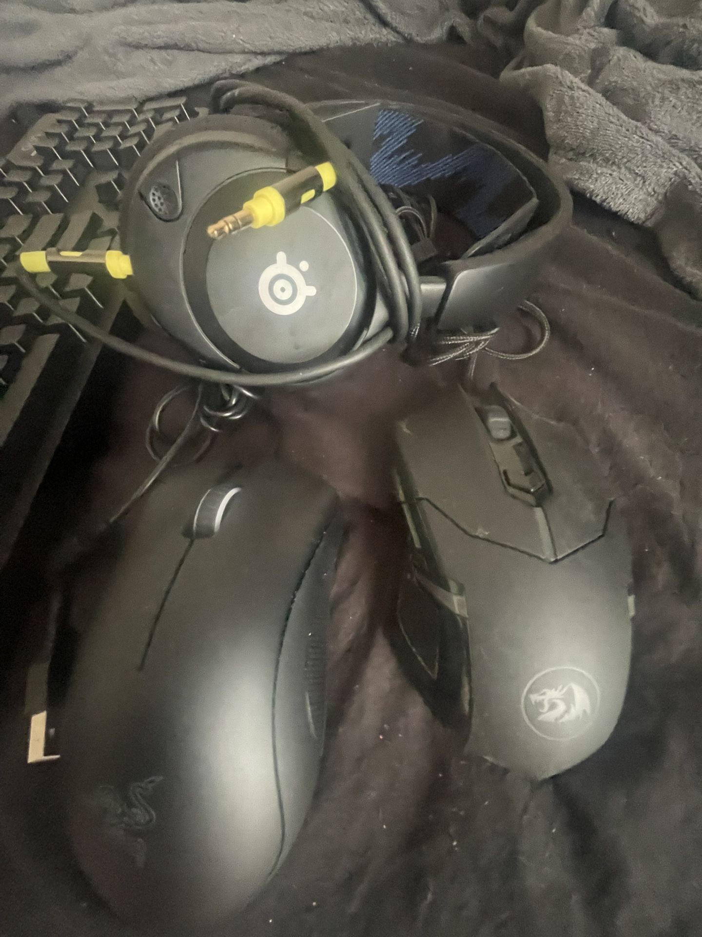 Keyboards, Headsets, And Mice