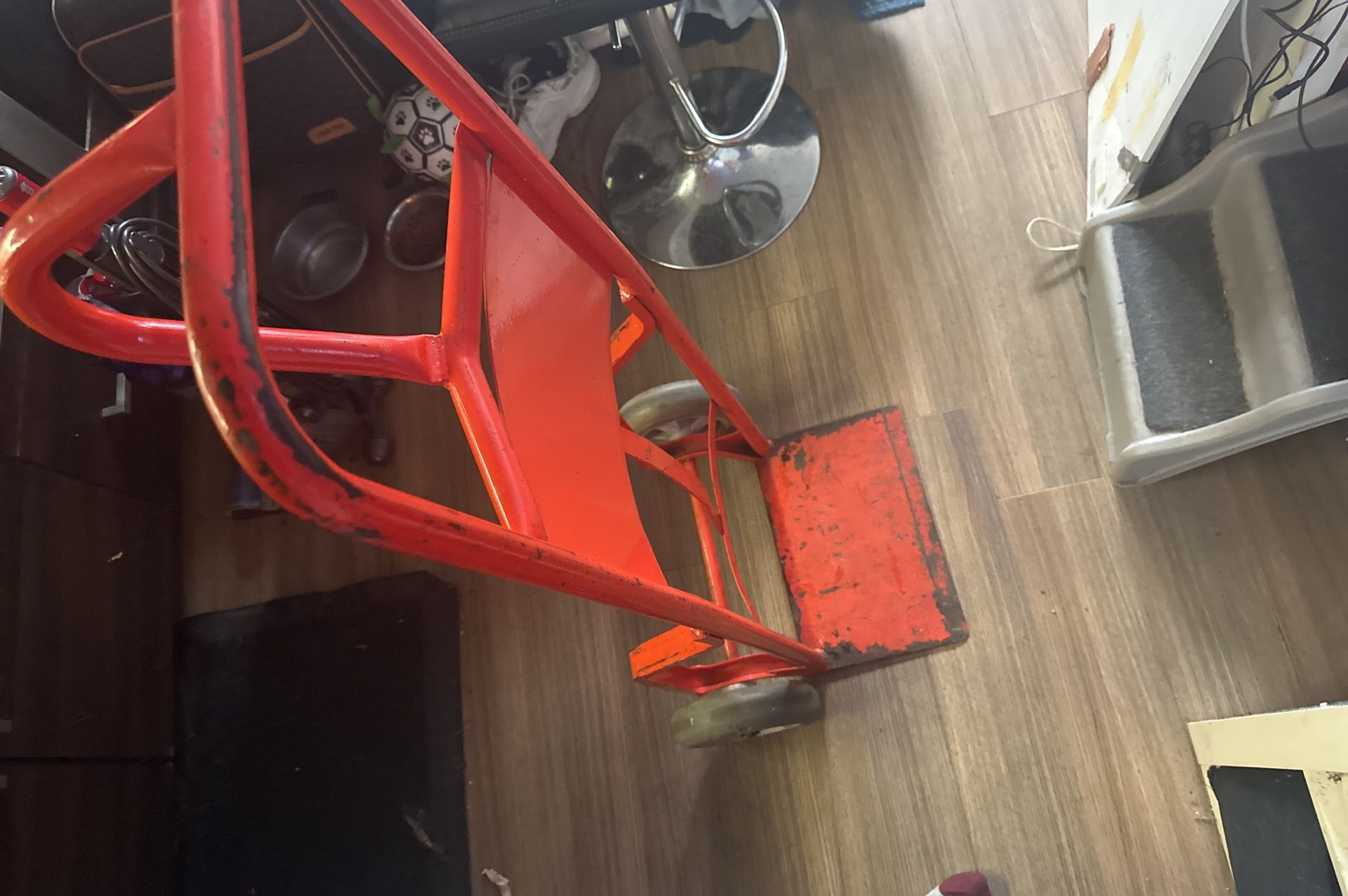 HANDTRUCK/DOLLY