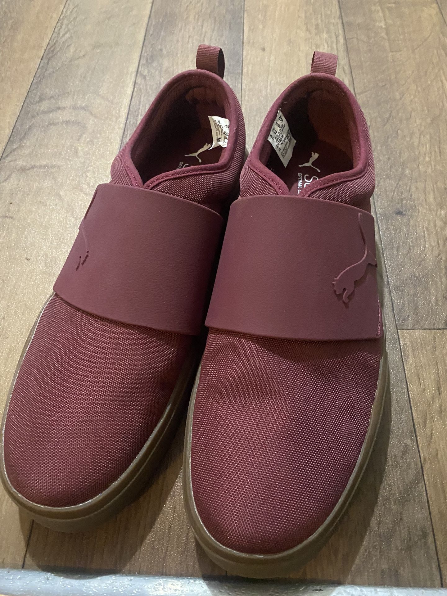 Men’s Pumas Size 12