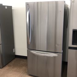 LG 26 cu ft Bottom‑Freezer Refrigerator – Stainless Steel – Model LRDCS2603S – Brand New