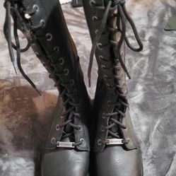 Brand New HARLEY DAVIDSON KNEE HIGH LEATHER BPOTS