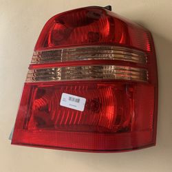 Toyota Highlander Rights Taillight 