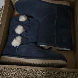 dark blue uggs
