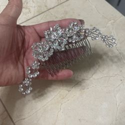 Beautiful dazzle headpiece