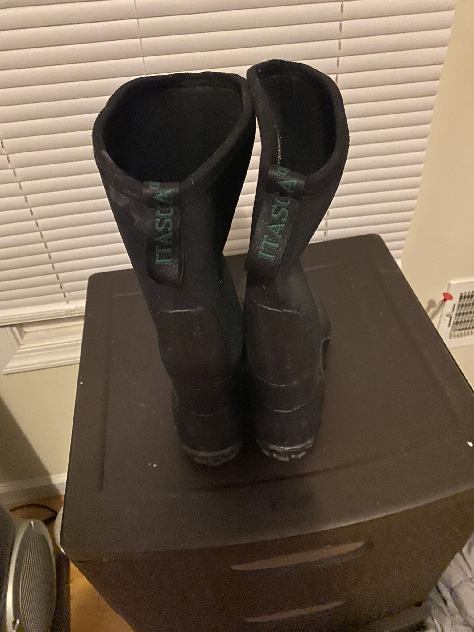 mens Itasca tall waterproof neoprene rubber boots sz 11