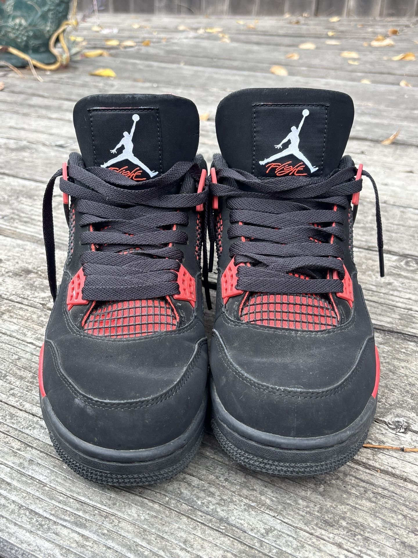 Jordan 4s Red Thunders