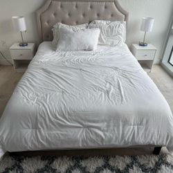 Tufted Bed Frame With Lamps And End Tables
