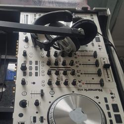 Dj Equipment 