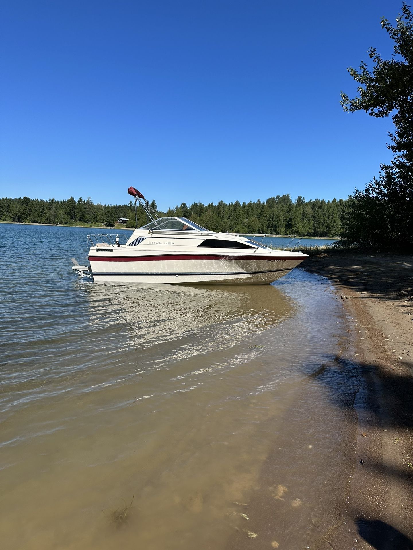 1984 Bay liner 2150 Ciera 350 V-8