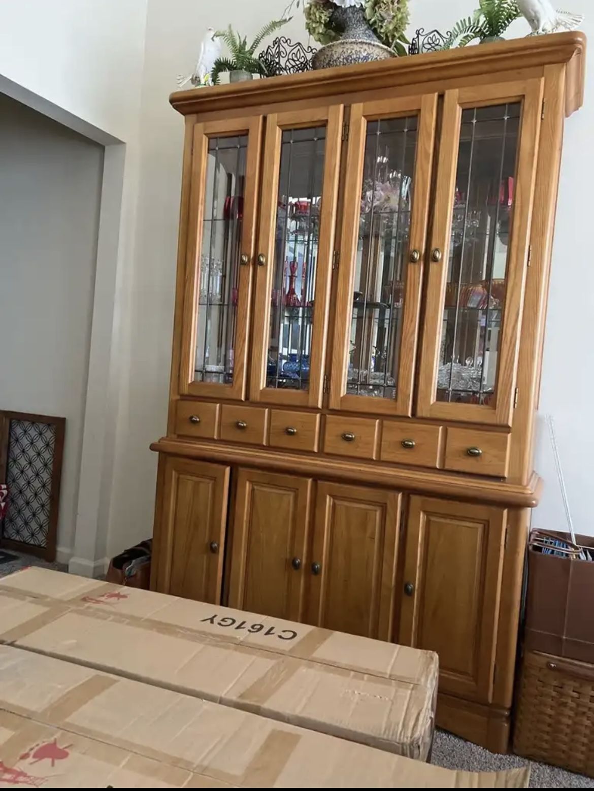 Oak Dining Room Hutch And Dining Table