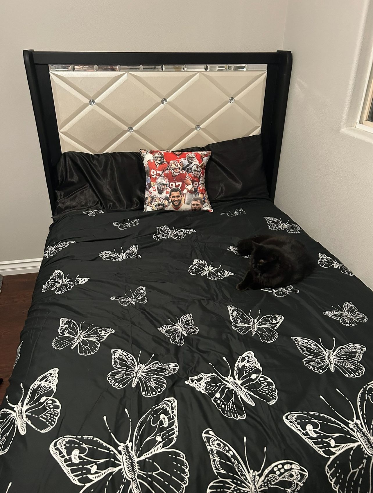 Full Sized Bedframe