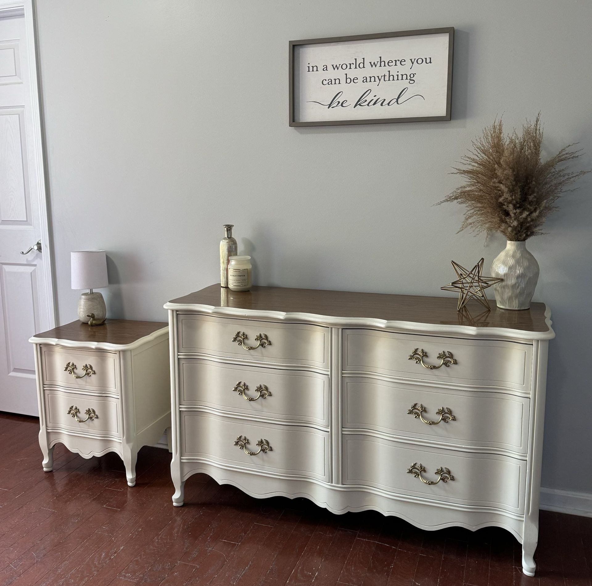 Bassett French Provincial Dresser Set!!