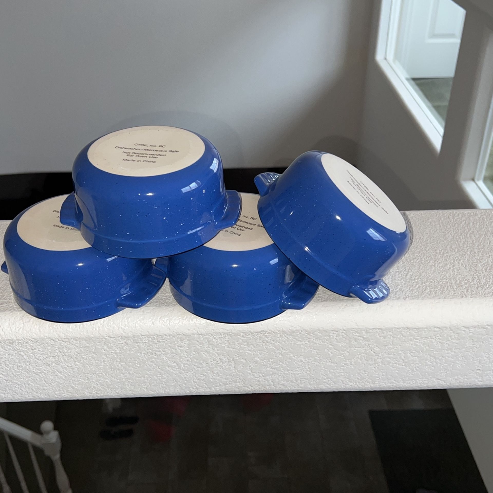 CYRK, Inc RC Heavy Blue Soup Deep Bowl Crock Stoneware. Set Of 4