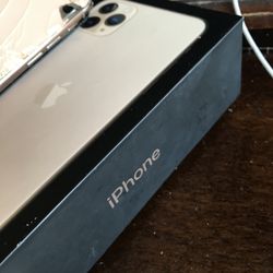 11 Pro Max As Is Box 128 Cracked