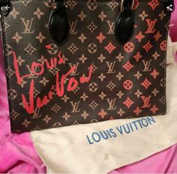 LOUIS VUITTON LIMITED EDITION LOVE ON THE GO MM 