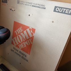FREE TV Moving Box