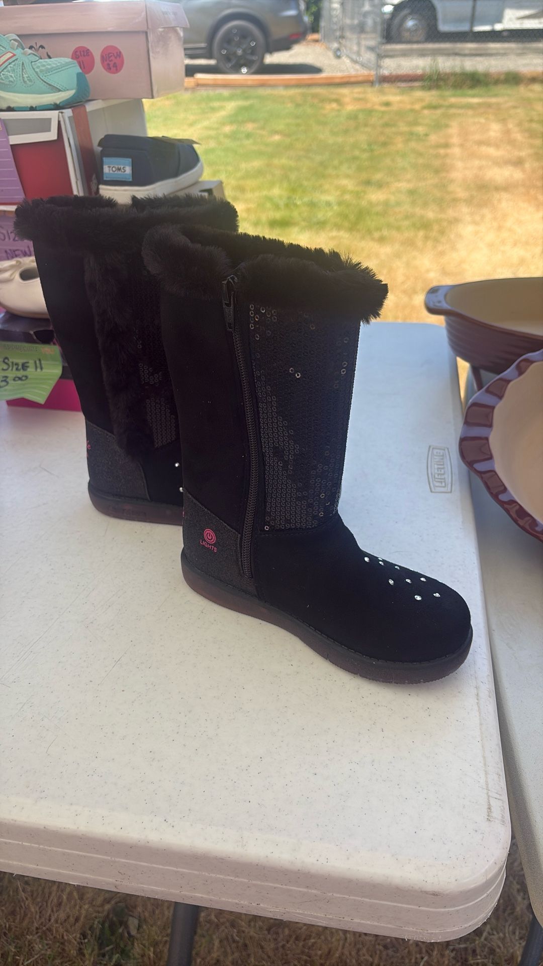 Girls Fur Lined Boots-New