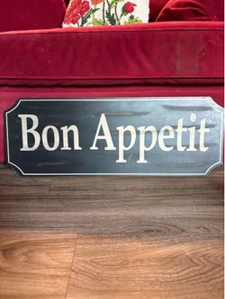 30” wood bon appetit sign