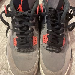 Jordan 4s