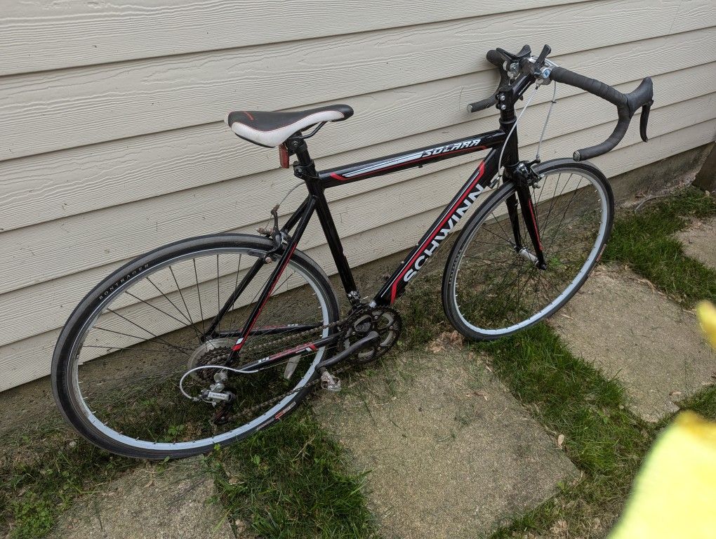 Used Schwinn Solara Aluminum Road Bike (Needs Work)