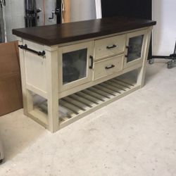 FURNITURE SIDEBOARD