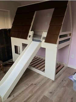 Twin size bunk bed