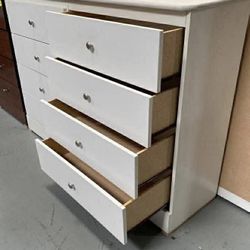 8 Drawer White With Rails 