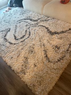 Cream Shag Area Rug with Gray Pattern