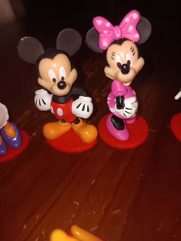 Disney Mini Figurines
