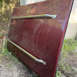 LEER Fiberglass Truck Cap – Maroon red