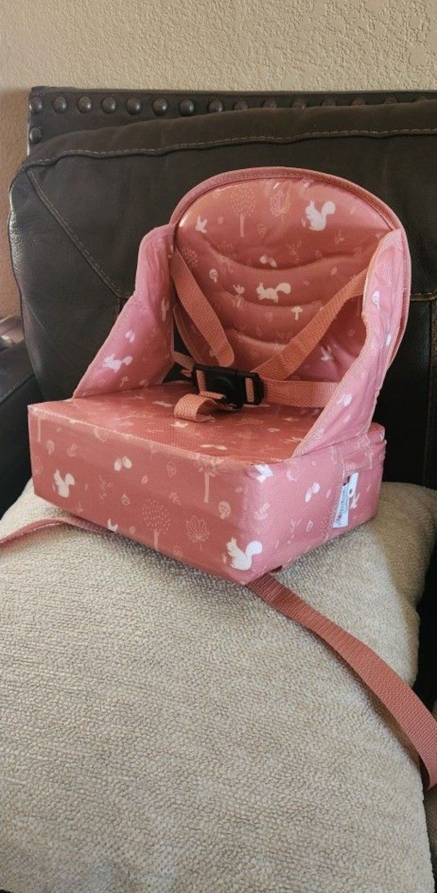 BabyToLove Easy Up Baby Feeding Booster Seat | Lightweight On The Go and Easy to Carry Like New