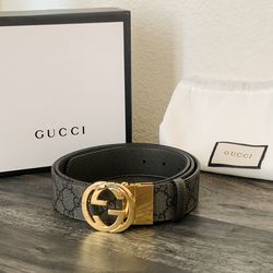 Men’s Gucci GG Supreme Belt With Gold Buckle 