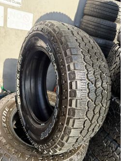 Vendo 275/65/R18 semi nuevas rbridgesstone las 4 llantas por $400