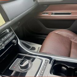 SOFT LEATHER SEATS 