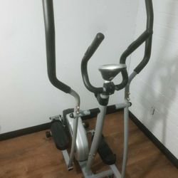 New Sunny Health & Fitness Legacy Stepping Elliptical Machine, Total Body Cross Trainer, Low Impact Exercise Equipment W/ Optional SunnyFit App Enhanc