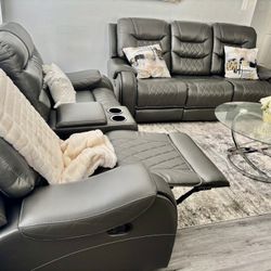 Double Reclining Sofa And Loveseat With Console 