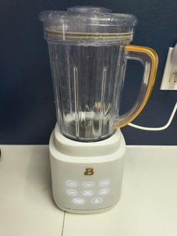 Touch screen blender