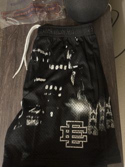 Ee Brand New Size M