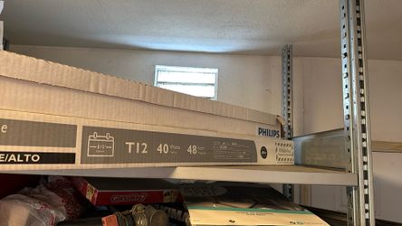 Cool White fluorescent lightbulbs T12 40W