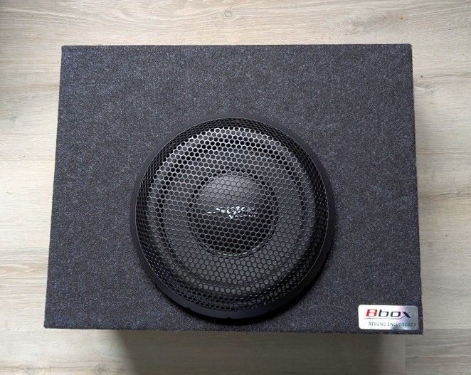 Skar 10" Subwoofer w/Enclosure
