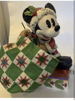 Disney Traditions Jim Shore Mickey Mouse Bundle of Holiday Cheer 13'' Figure