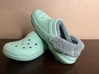 Crocs Classic Fuzz Lined Clogs Mint Green/Gray Women’s 7 Men’s 5 NEW 🌿☁️