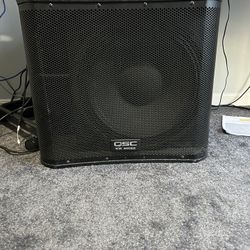 Qsc Loud Speaker and Subwoofer 