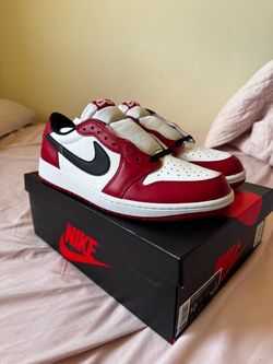Air Jordan 1 Low Chicago Sneakers Size 10