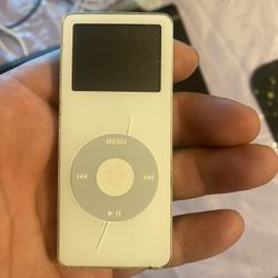 ipod 4 gb