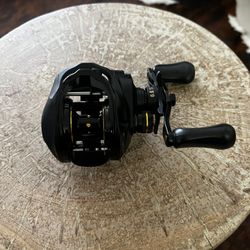 Bass Pro Shops Mega Cast RH Bait Cast Reel
