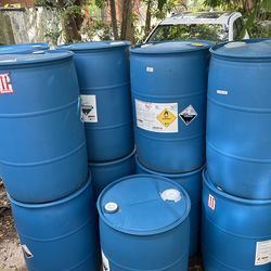 HEAVY DUTY  PLASTIC 55 GALLON  DRUMS DELIVERY AVAILABLE $$$