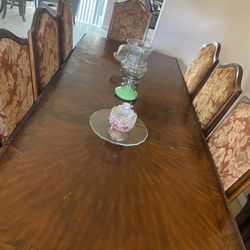 dining room set