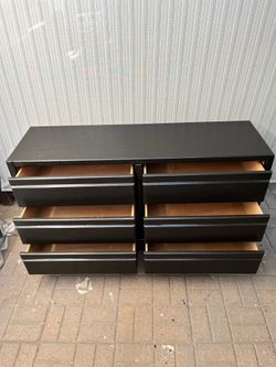 Six drawers dresser